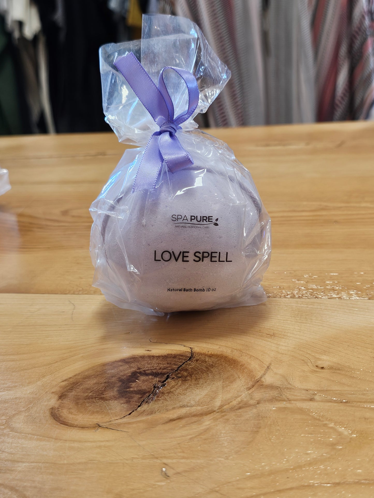 Love Spell Shea Bath Bomb 10 oz.