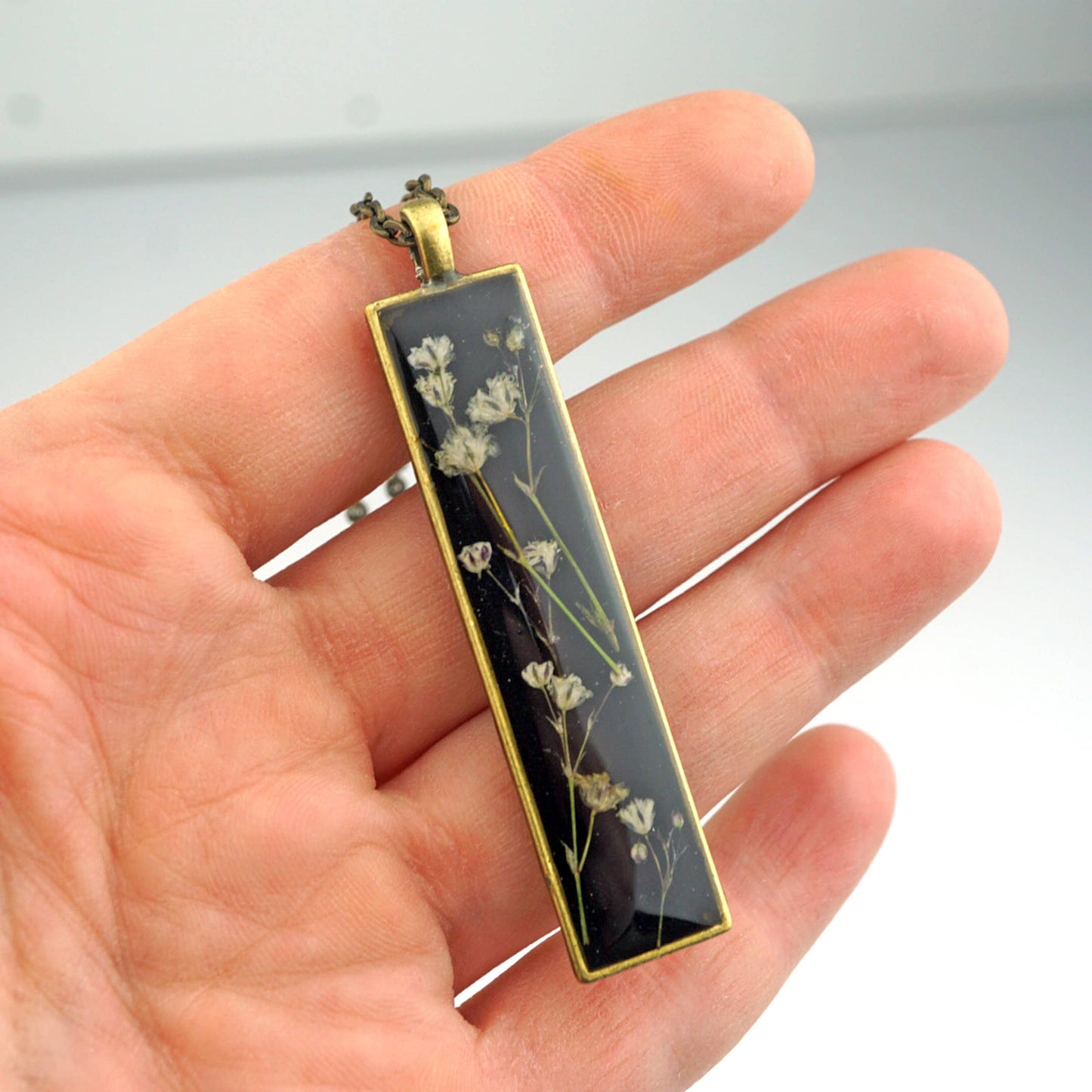 Rectangle Floral Necklace: Baby's  Breath