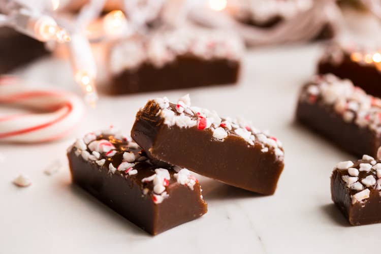 Chocolate Peppermint Crunch Caramels: 2.5oz