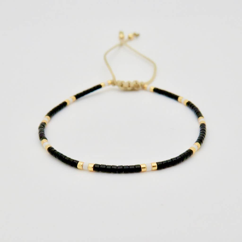 Ava Miyuki Bracelet: Black