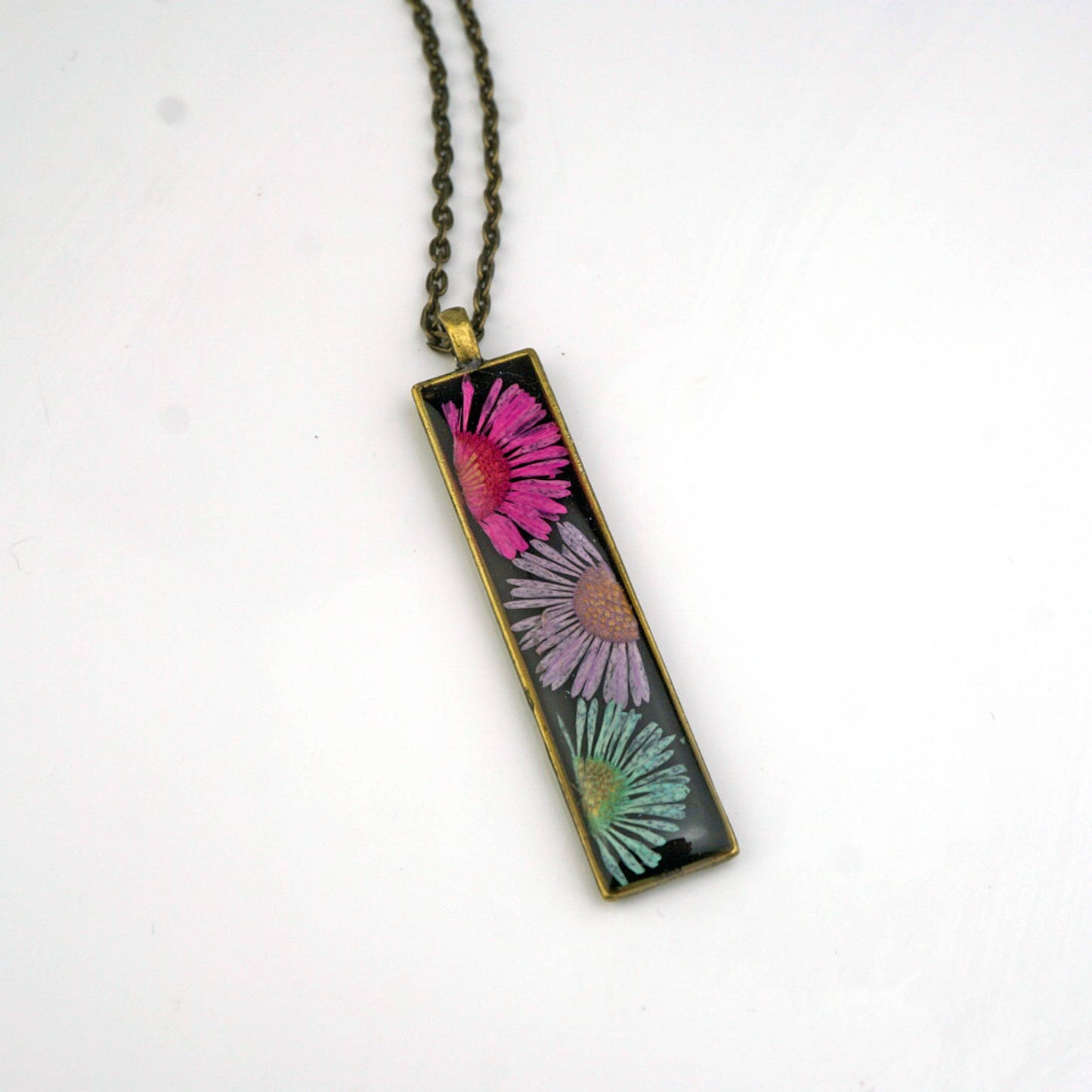 Rectangle Floral Necklace: Baby's  Breath