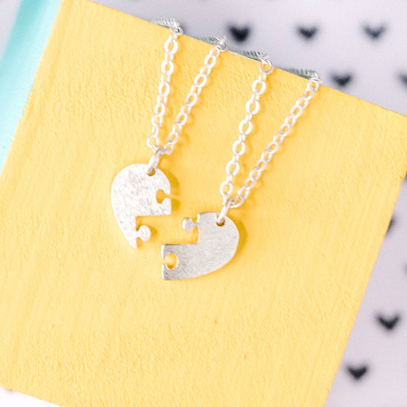 Puzzle Heart Best Friends Necklace: Gold