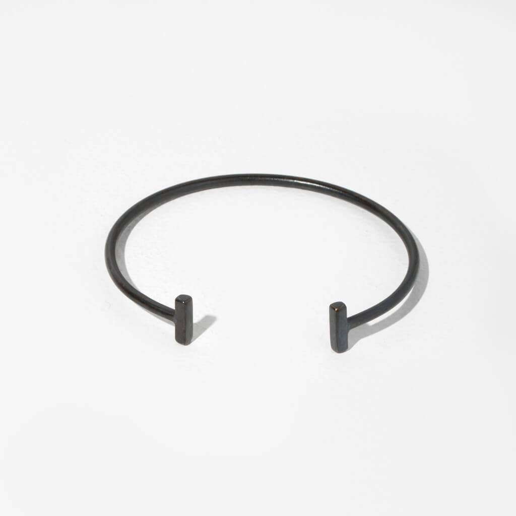 Strand Bracelet | Double T | Oxidized Brass