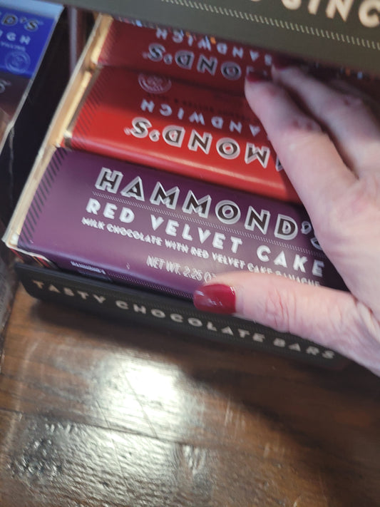 Hammond’s Red Velvet Cake Milk Chocolate Candy Bar B 2.25oz