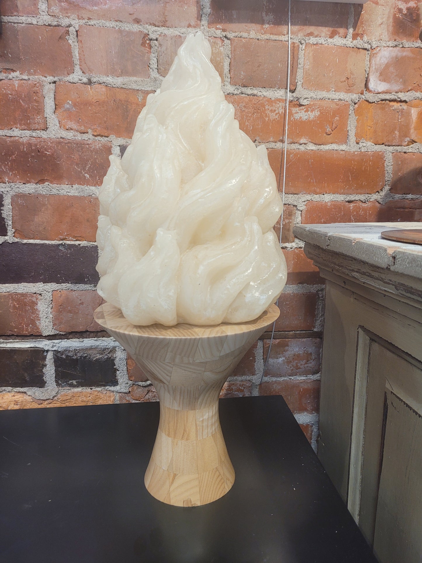 Solid Candle Pedestal