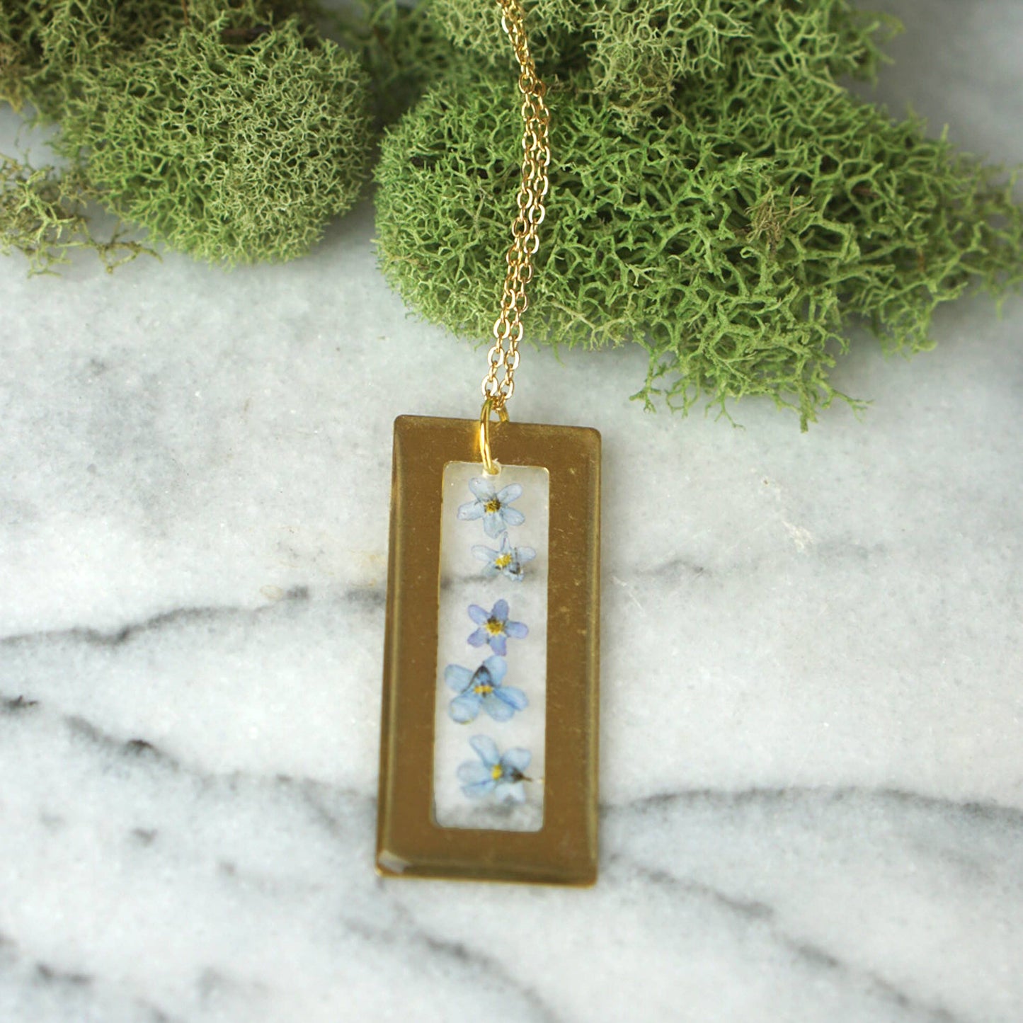 Forget me not wide bar necklace